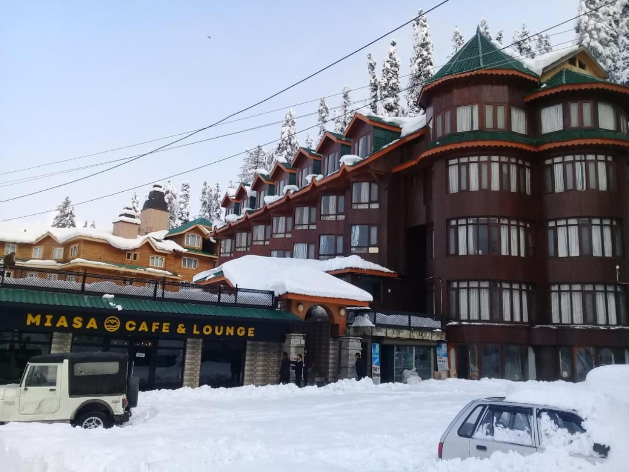 Hotel Hilltop Gulmarg JAMMU AND KASHMIR Exteriör bild