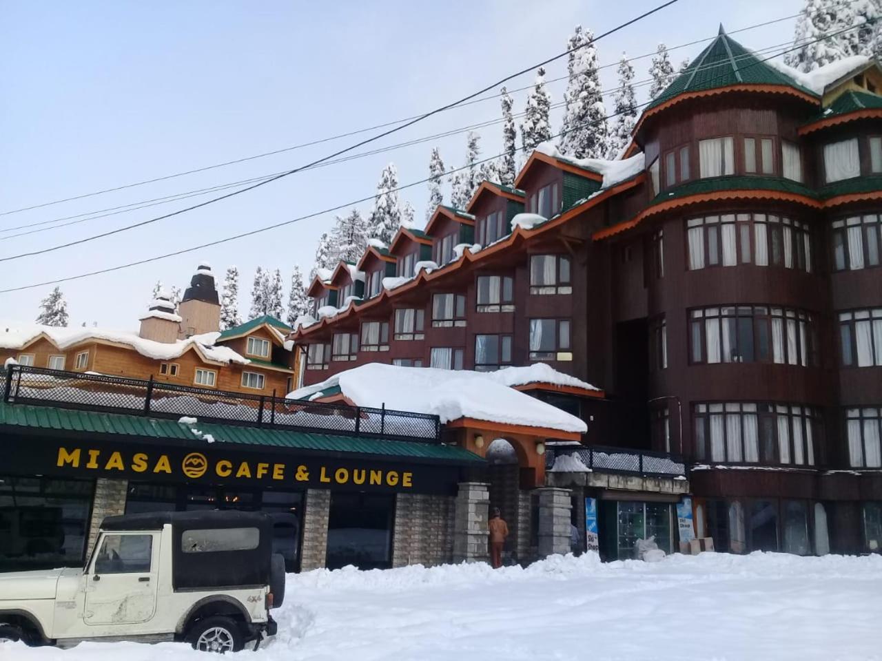 Hotel Hilltop Gulmarg JAMMU AND KASHMIR Exteriör bild