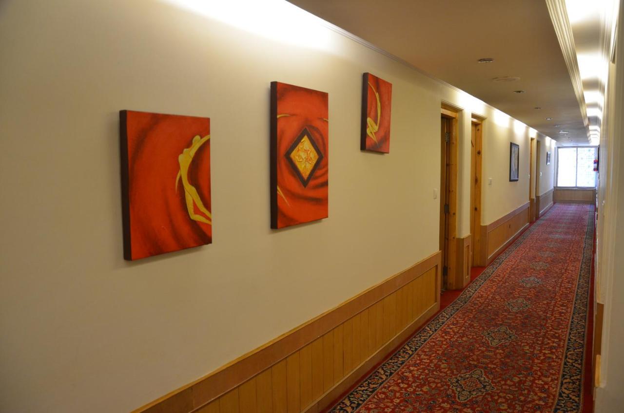 Hotel Hilltop Gulmarg JAMMU AND KASHMIR Exteriör bild