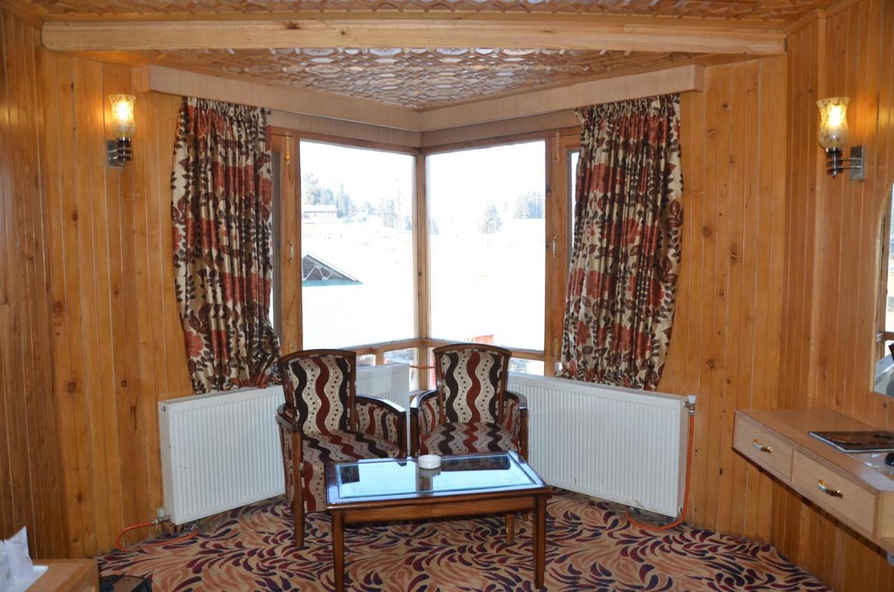 Hotel Hilltop Gulmarg JAMMU AND KASHMIR Exteriör bild